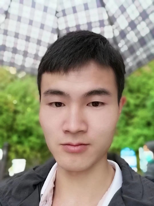 阳光男孩的第六张照片--马尾相亲网