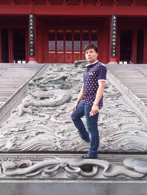 御龙氏的第一张照片--马尾相亲网