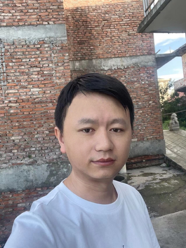 行人的第二张照片--马尾相亲网