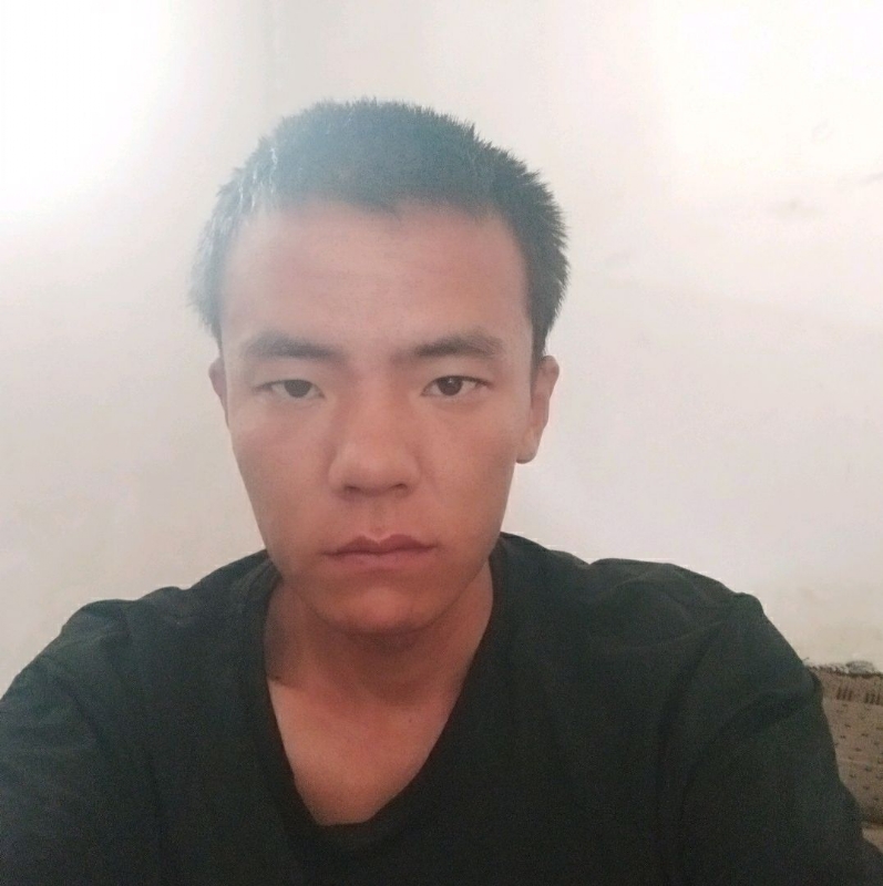 哦哦的第二张照片--马尾相亲网