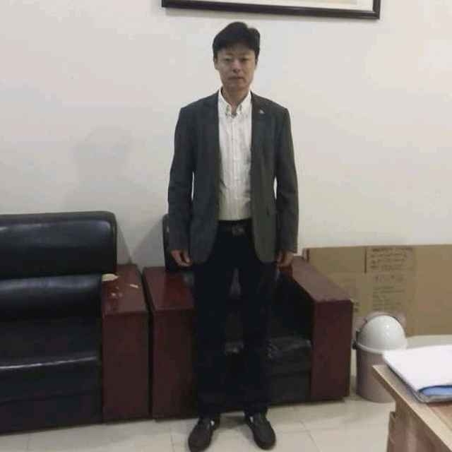 蓝天白云的第一张照片--马尾相亲网