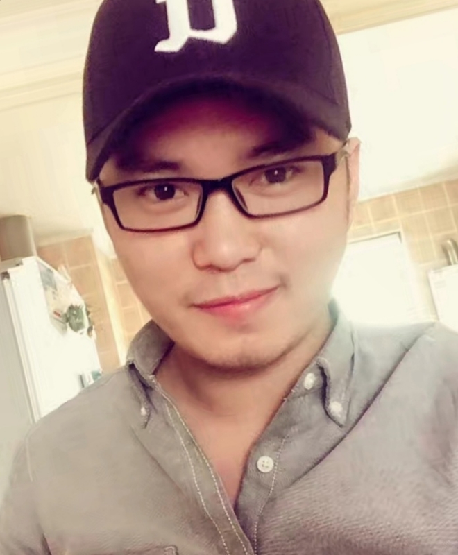 jack的第一张照片--马尾相亲网
