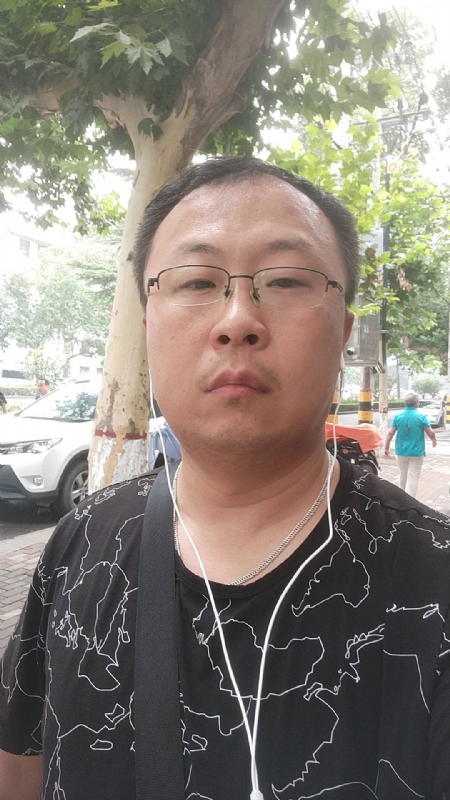 飘逸的星辰的第一张照片--马尾相亲网