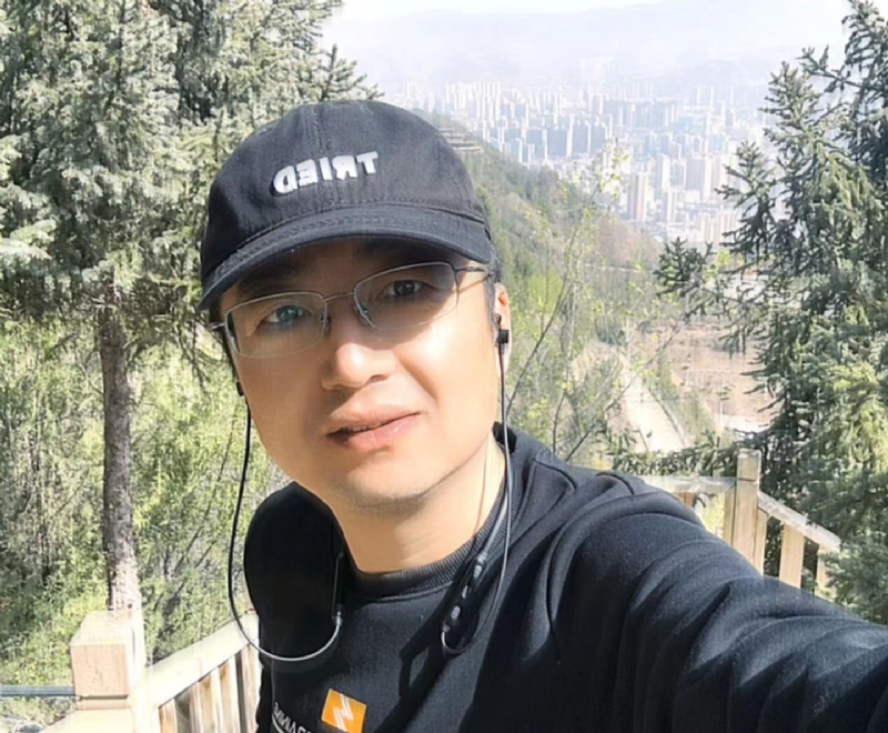 磐石的第一张照片--马尾相亲网