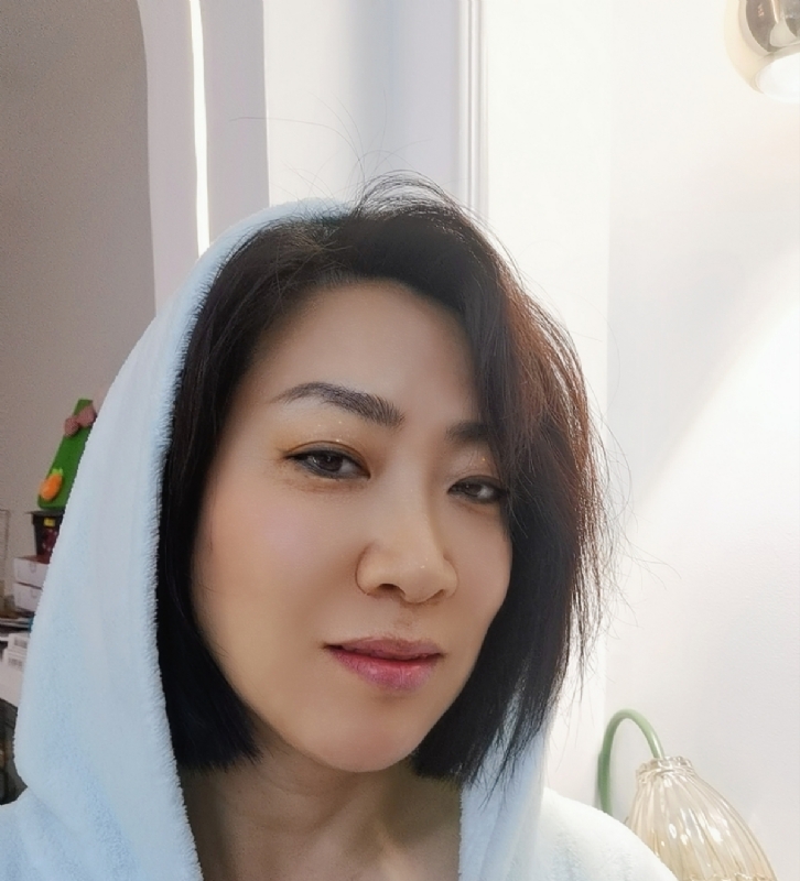 火玫瑰的第一张照片--马尾相亲网