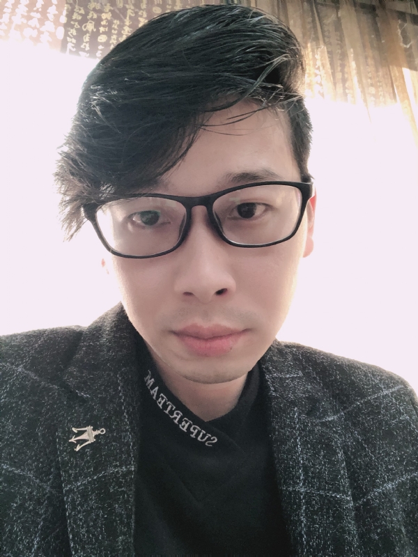 在等一个人的第一张照片--马尾相亲网