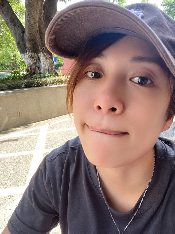 Sarah的第一张照片--马尾相亲网