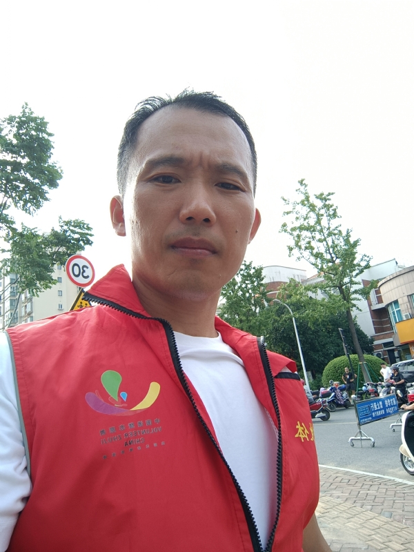 难遇难求的第二张照片--马尾相亲网