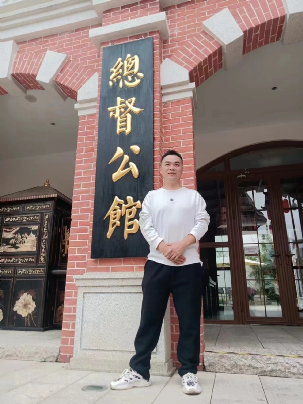 趙不到的第一张照片--马尾相亲网