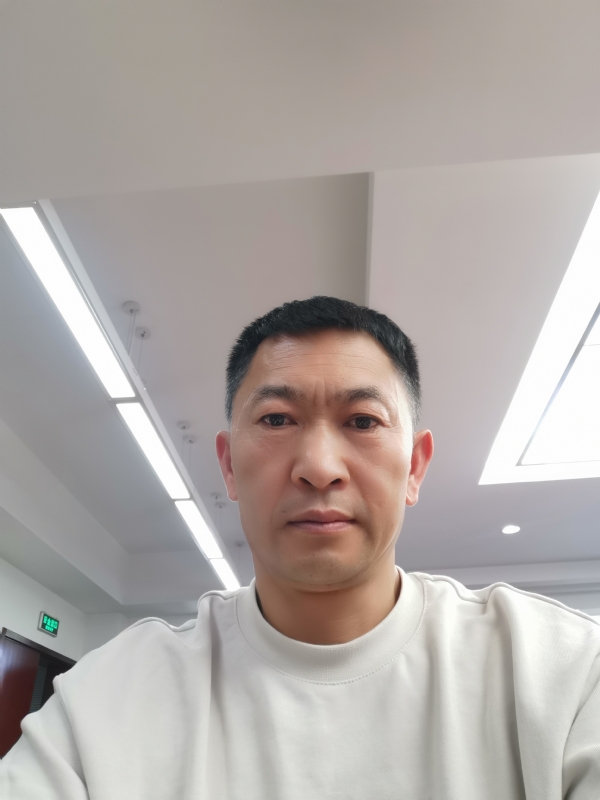 知足常乐的第一张照片--马尾相亲网