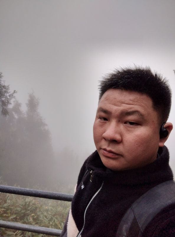 何何何的第一张照片--马尾相亲网