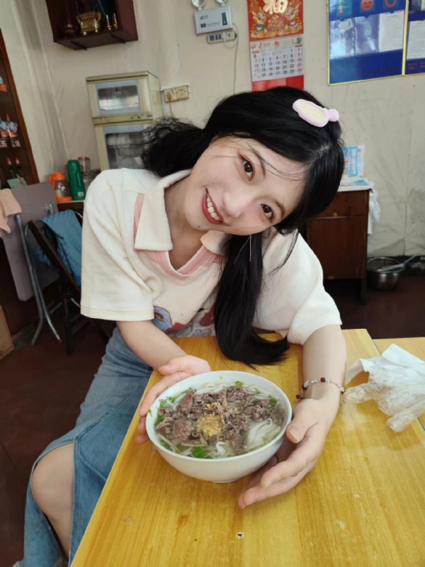 甜果的第一张照片--马尾相亲网