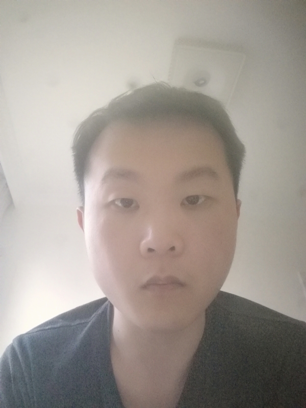 下个瞬间的你的第一张照片--马尾相亲网