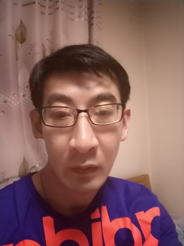 摩羯的第一张照片--马尾相亲网