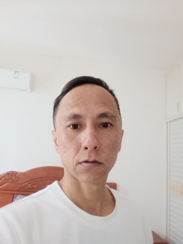 啊保的第三张照片--马尾相亲网