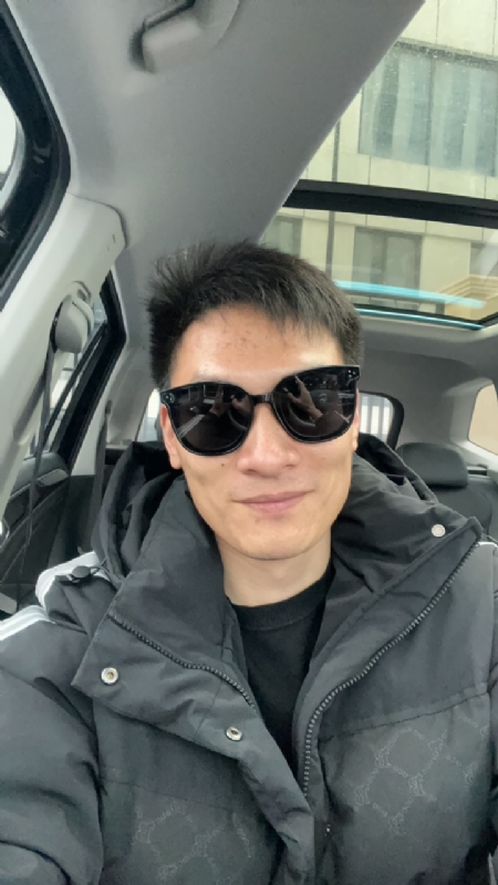 男孩的第一张照片--马尾相亲网