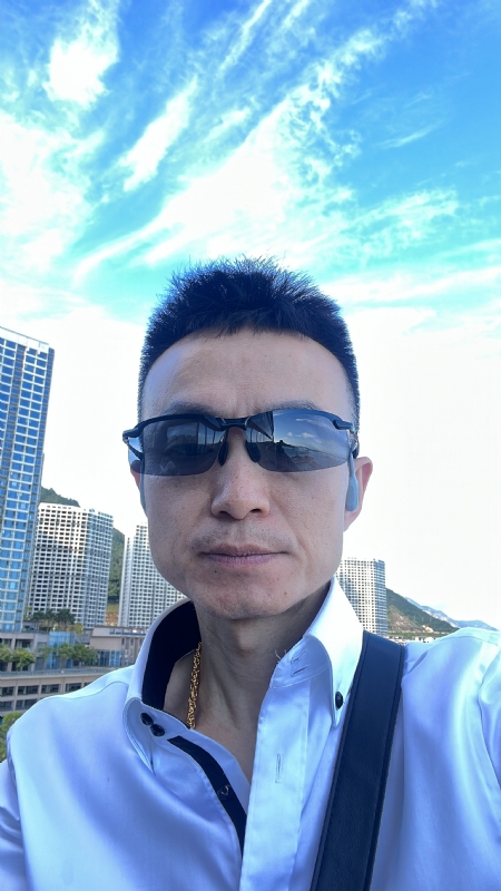 秀丽丝的第一张照片--马尾相亲网