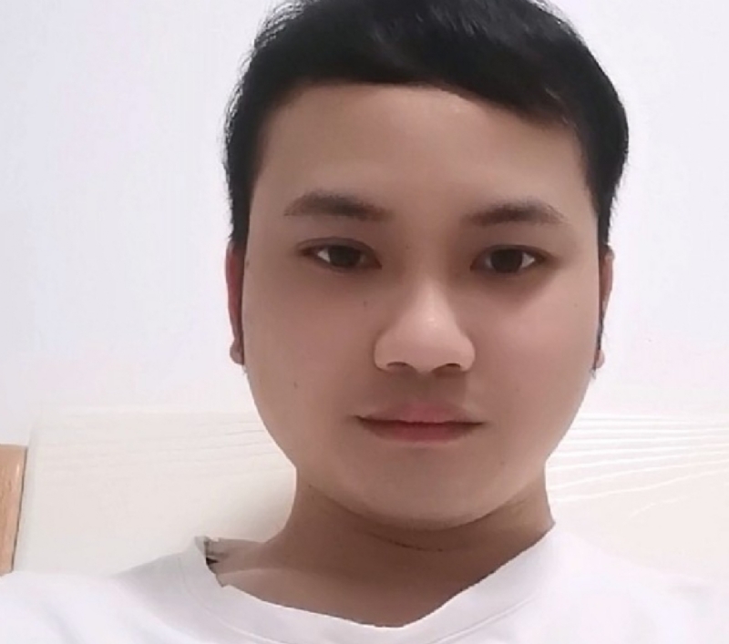 谈笑风生的学长的第三张照片--马尾相亲网