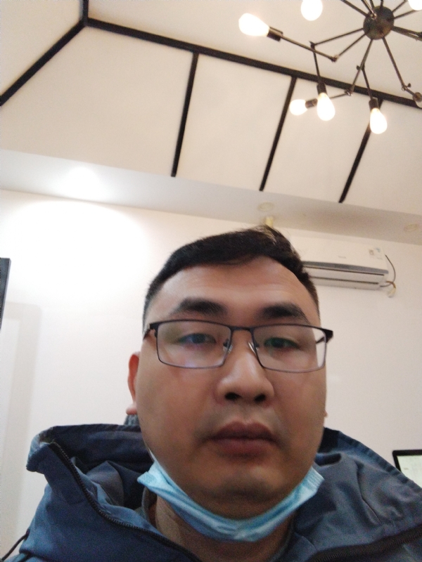 右手年华的第一张照片--马尾相亲网
