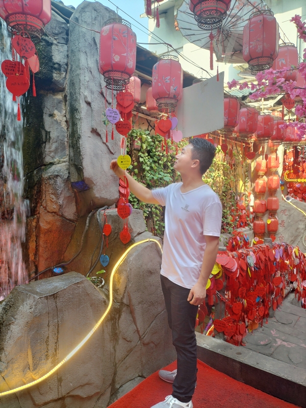时间不语的第一张照片--马尾相亲网