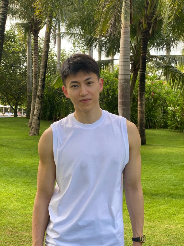 yd_clear的第一张照片--马尾相亲网