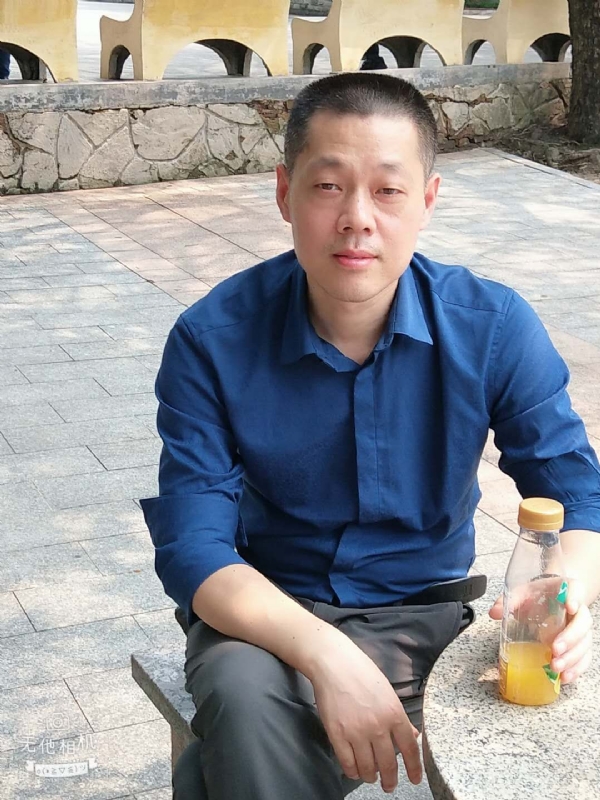 stanley的第一张照片--马尾相亲网