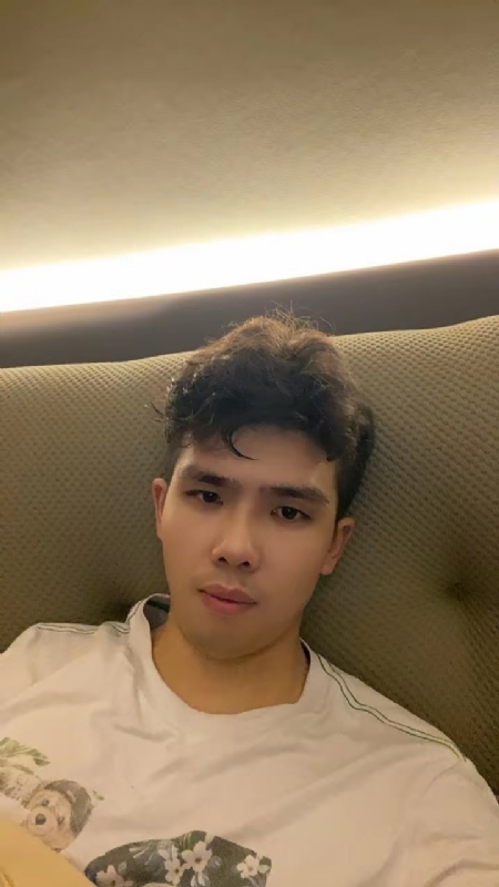 阿龙设计师的第一张照片--马尾相亲网