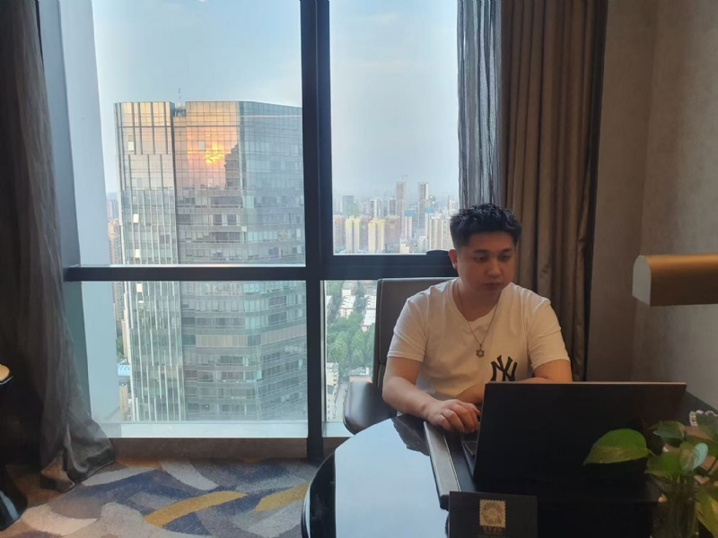 ying的第一张照片--马尾相亲网
