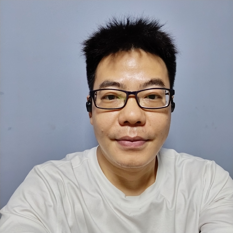 八月的星光的第一张照片--马尾相亲网