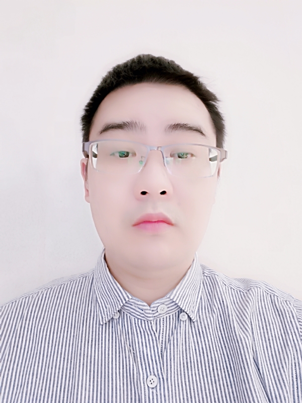 Simon的第一张照片--马尾相亲网