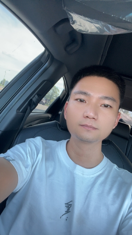 小江的第四张照片--马尾相亲网