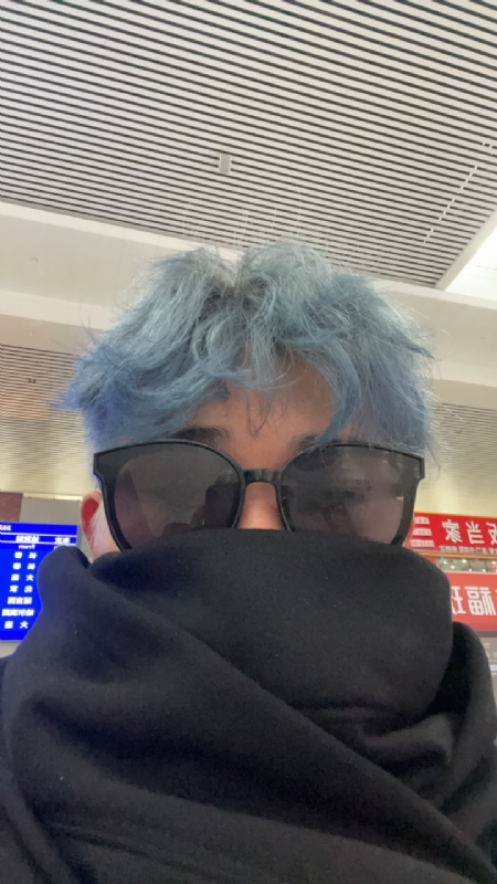 平行线的第一张照片--马尾相亲网