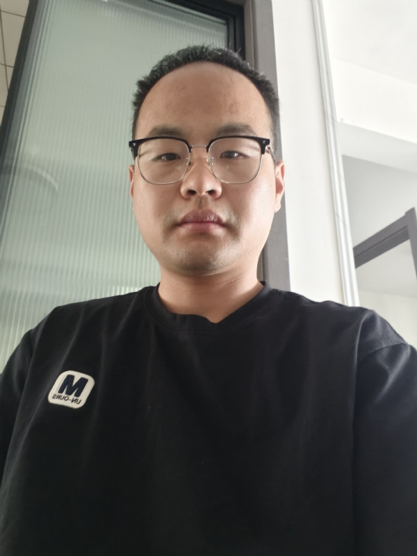 金峰的第一张照片--马尾相亲网