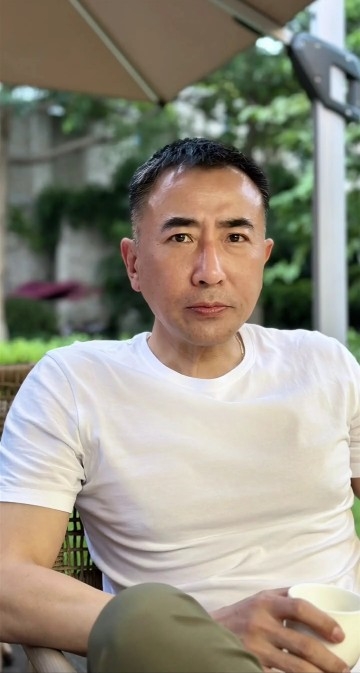 厚德载福的第一张照片--马尾相亲网