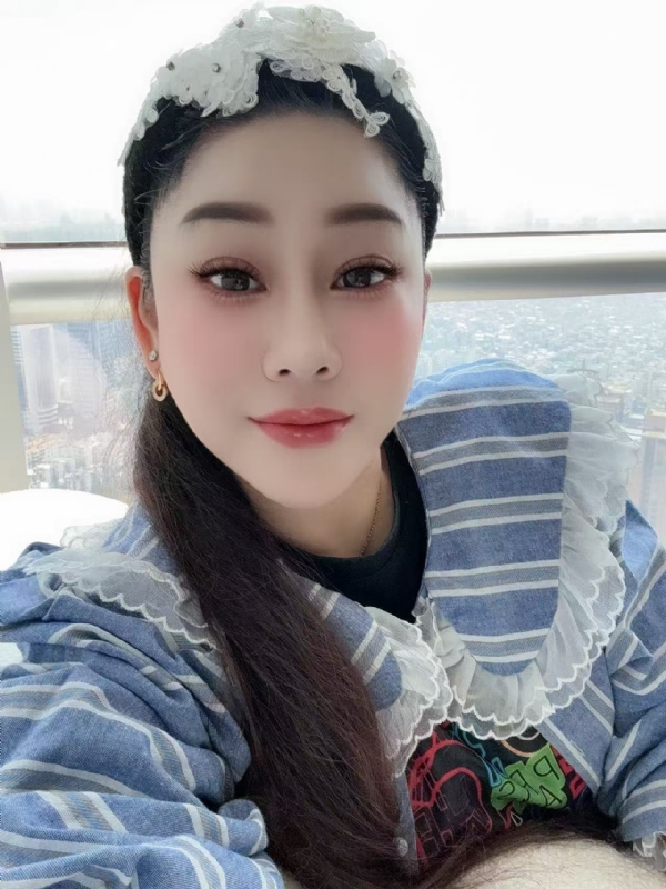 萱草沐晴的第一张照片--马尾相亲网