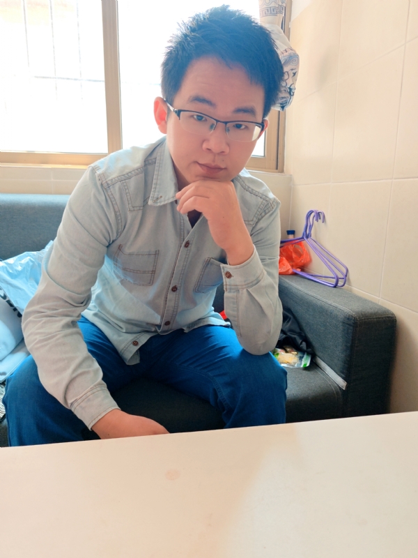红尘一粟的第一张照片--马尾相亲网