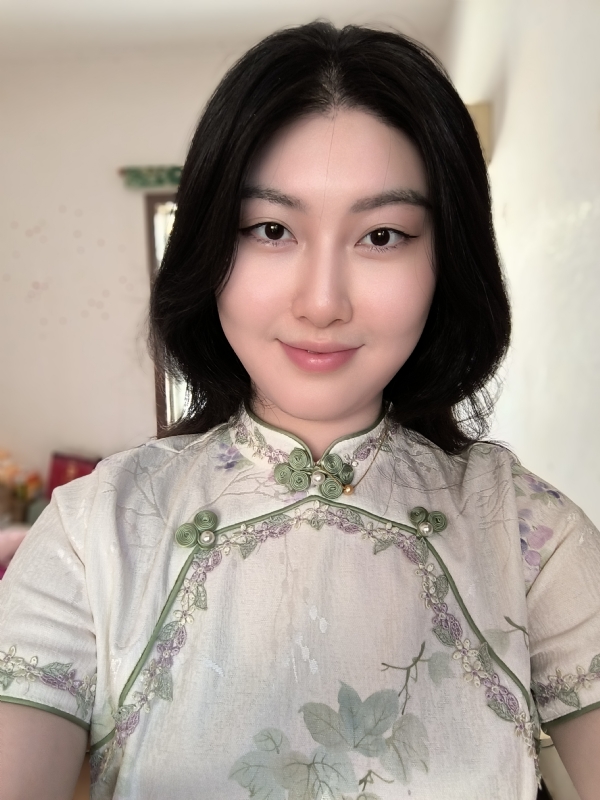 梅莱的第一张照片--马尾相亲网