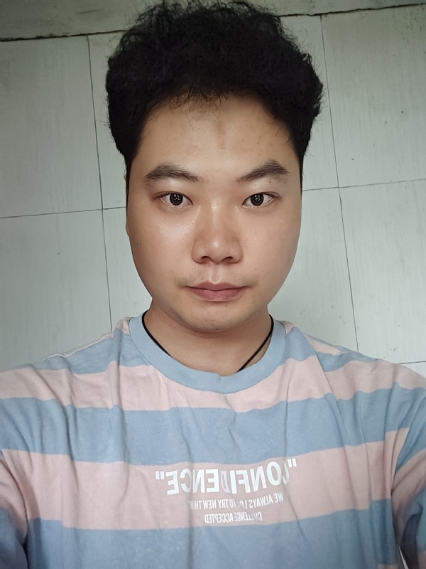 boy的第一张照片--马尾相亲网
